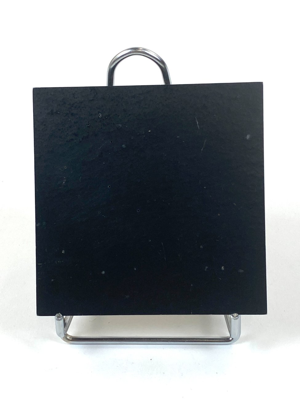 E1156-kiti-indai-5 Plastikinis padėkliukas puodeliui 10,2×10,2×1,5 cm