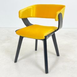 Mid Century medinis krėslas su geltonos spalvos veliūru 57x59x78 cm, 47 cm