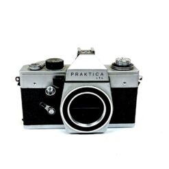 Vintažinis vokiškas Praktica LTL juostinis fotoaparatas be objektyvo (neveikiantis) 5,5×15,5×10 cm
