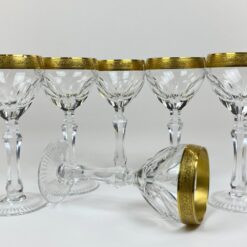 Krištolinės taurės su aukso spalvos apvadais 6 vnt. komplektas po 150 ml 8,5×8,5×18,5 cm