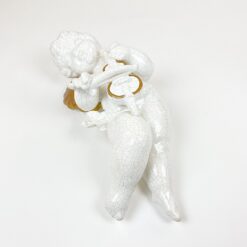 Keramikinė sieninė angelo, grojančio smuiku, statula 12,5x16x34 cm