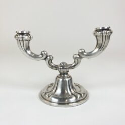 Vokiška sidabruoto metalo dviejų šakų žvakidė 11x20x15 cm