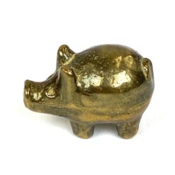 Miniatiūrinė žalvarinė paršelio statulėlė 1,5x3x2 cm