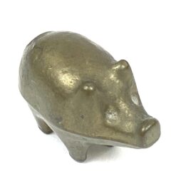 Miniatiūrinė žalvarinė paršelio statulėlė 1,5x3x2 cm