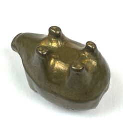 Miniatiūrinė žalvarinė paršelio statulėlė 1,5x3x2 cm