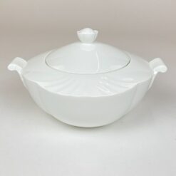 Porcelianinis Villeroy & Boch serijos Arco Weiss serviravimo indas su dangčiu 21x25x15 cm
