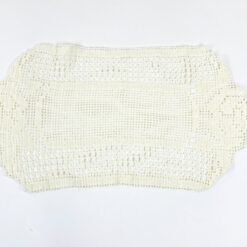 Rankų darbo nerta pailga stalo servetėlė 30x56x0,2 cm