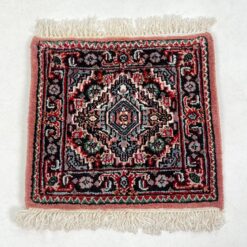 Rankų darbo vilnonis kilimas 54x46x0,8 cm