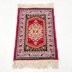 Sintetinis, gamyklinis kilimas 72x40x0,6 cm
