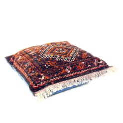 Dekoratyvinė pagalvė su „Bukhara” kilimo fragmentu 61x60x26 cm