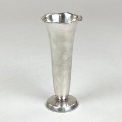 Sidabruoto metalo vazelė 7x7x16,5 cm