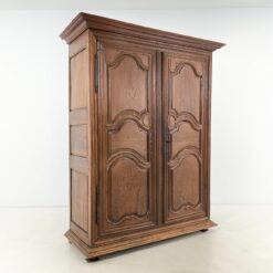 Senovinė XIX a. vid. ąžuolinė dviejų durų spinta 70x164x208 cm