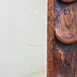 Senovinis pakabinamas veidrodis ąžuoliniame drožinėtame rėme 13×68,5×112 cm