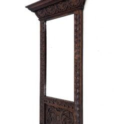 Senovinis pakabinamas veidrodis ąžuoliniame drožinėtame rėme 13×68,5×112 cm