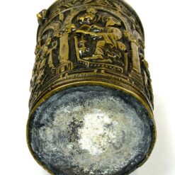 Žalvarinis dekoratyvinis bareljefinis indas (kiauras) 12,5x14x18,5 cm