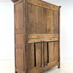 Senovinė XIX a. vid. ąžuolinė dviejų durų rūbų spinta 74x175x235 cm