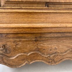 Senovinė XIX a. vid. ąžuolinė dviejų durų rūbų spinta 74x175x235 cm