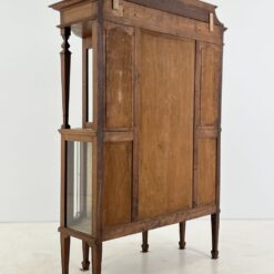 Ąžuolinė indauja su šoniniais veidrodžiais 58×124,5×182 cm