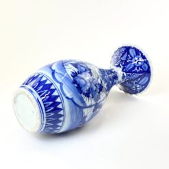Rytietiška keramikinė baltų ir mėlynų atspalvių vaza 18x18x45 cm