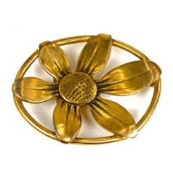 Metalinė aukso spalvos diržo sagtis su gėlės žiedo figūra 2x11,5x9 cm
