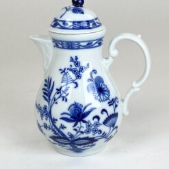 Porcelianinis Porzellanfabrik Oscar Schaller & Co. serijos Zwiebelmuster arbatinukas 1200 ml 13x19x25 cm