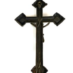 Belgiškas JMPC žalvarinis Art Deco laikotarpio sieninis kryžius 3×17,5×27,5 cm