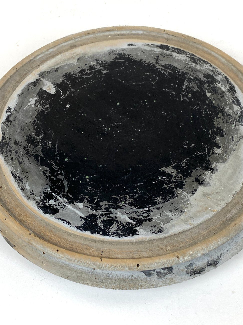 DT0325-religines-skulpturos-ir-paveikslai-15 Šv. Juozapo su vaiku Jėzumi statula iš gipso su mediniu postamentu ir stikliniu gaubtu 23,5×23,5×55 cm