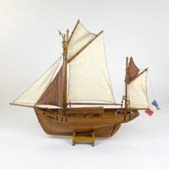 Prancūziško Saint Gildas laivo medinis modeliukas 60x17x48 cm