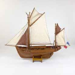 Prancūziško Saint Gildas laivo medinis modeliukas 60x17x48 cm