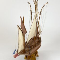Prancūziško Saint Gildas laivo medinis modeliukas 60x17x48 cm