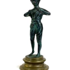Žalvarinė Fonderia Lancini statulos „Berniukas, grojantis fleita” reprodukcija 10,5x11x25,5 cm