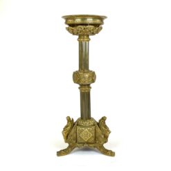 Prabangi gotikinio stiliaus bažnytinė žalvarinė žvakidė 22x22x52,5 cm