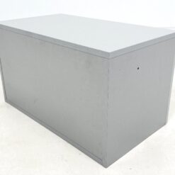 Pakabinama sieninė pilkos spalvos spintelė stiklinėmis durimis 42,5×70,5×40,5 cm