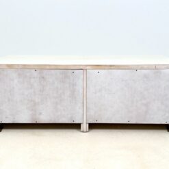 Sendinta baltos spalvos klasikinio stiliaus TV komoda 62×138,5×48 cm