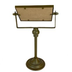 Pastatomas industrinio stiliaus metalinis nuotraukų rėmelis 10,5x20x32 cm