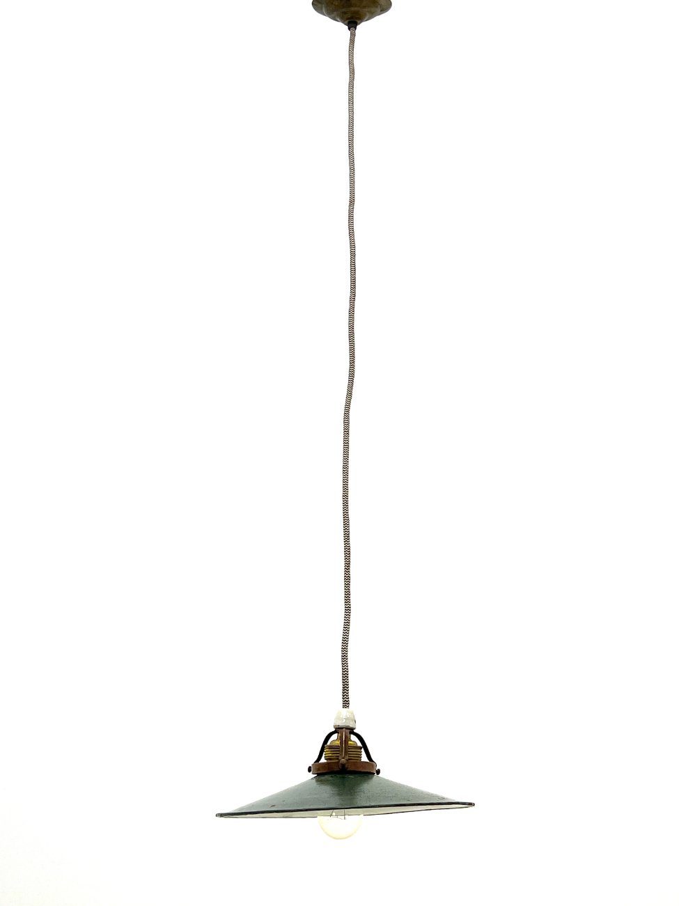 HB0595-pakabinami-sviestuvai-1 Pakabinamas industrinio stiliaus emaliuoto metalo šviestuvas 25,5×25,5×98 cm