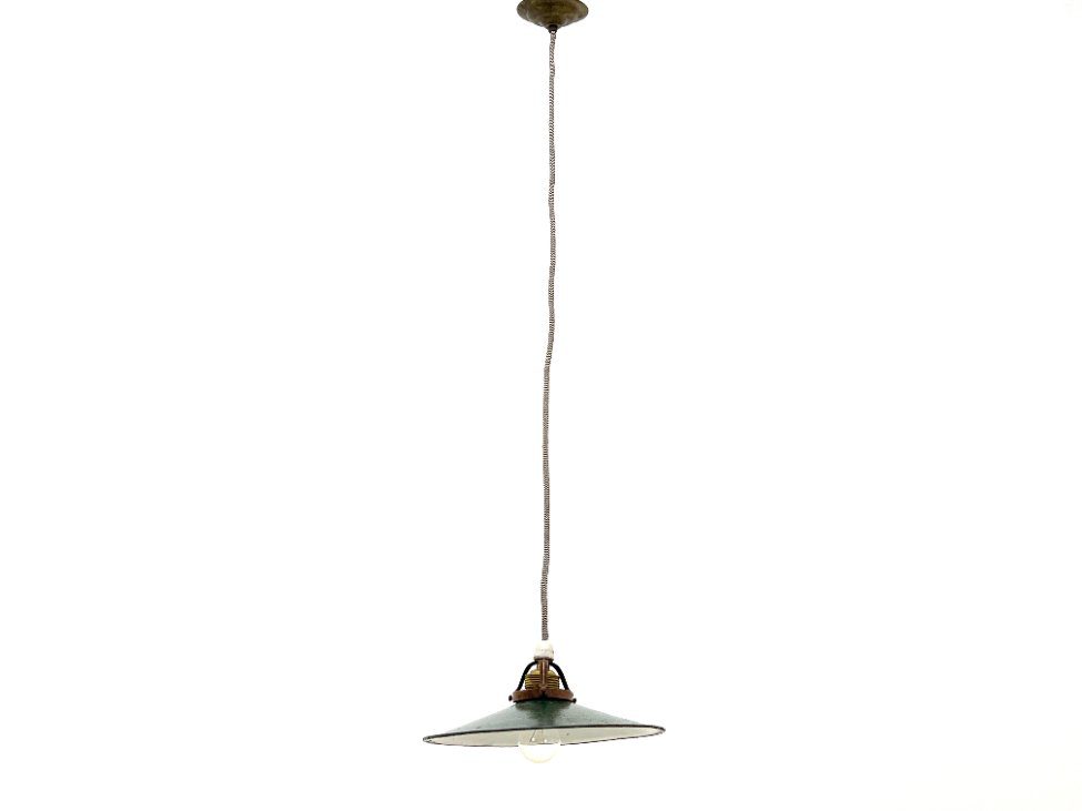 HB0595-pakabinami-sviestuvai-2 Pakabinamas industrinio stiliaus emaliuoto metalo šviestuvas 25,5×25,5×98 cm