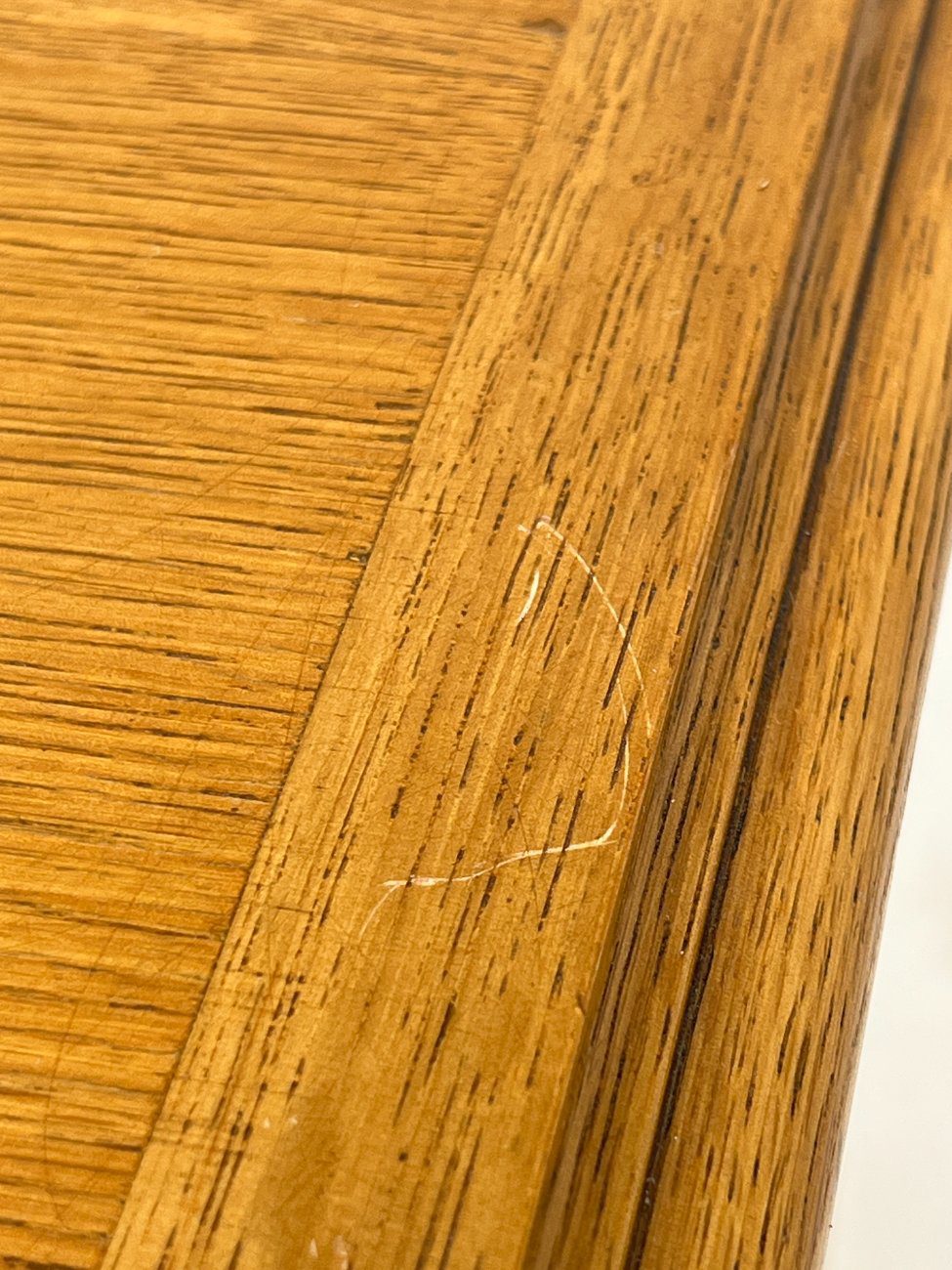 HB0611-komodos-12 Ąžuolinė trijų stalčių komoda 43x80x77 cm