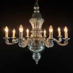 Metalinis sidabrinės spalvos aštuonių šakų sietynas 87x87x87 cm