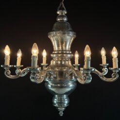 Metalinis sidabrinės spalvos aštuonių šakų sietynas 87x87x87 cm