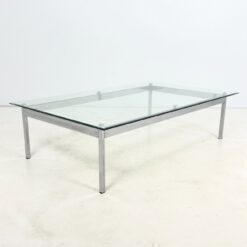 Metalinis chromuotas staliukas stikliniu stalviršiumi 97x152x41 cm
