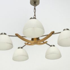Pakabinamas Sorpetaler Leuchten penkių šakų šviestuvas iš metalo ir medžio su stikliniais gaubtais 57x57x46 cm