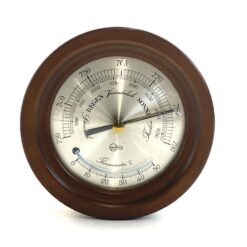 Vokiška „Barigo” pakabinama meteorologinė stotelė: barometras ir termometras mediniame rėme 4×13,5×13,5 cm