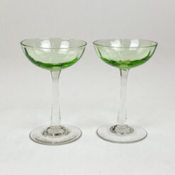 Vintažinės stiklinės žalsvo atspalvio taurelės 2 vnt. komplektas po 20 ml 6x6x9,5 cm
