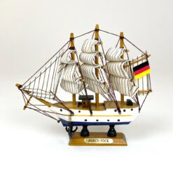 Dekoratyvinis vokiško laivo Gorch Fock modeliukas 17x5x15 cm