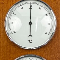 Pakabinama meteorologinė stotelė: termometras, barometras, higrometras mediniame rėme 3,5x15x43 cm