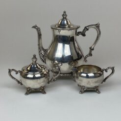 Wm. Rogers sidabruoto metalo arbatos/kavos servizas iš arbatinuko 1300 ml, ąsotėlio 200 ml ir cukrinės
