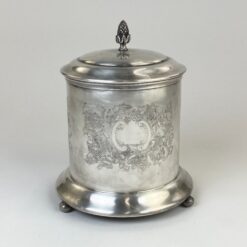 Angliškas Elkington & Co sidabruoto metalo indas su dangčiu 17x17x21 cm