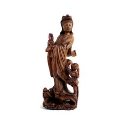 Medinė budizmo mitologinės dievybės Guanyin statula 10x12x31 cm
