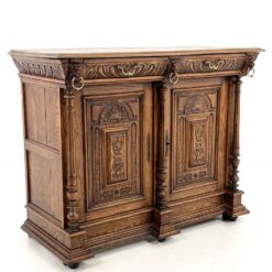 Senovinė ąžuolinė drožinėta komoda 59×129,5×104,5 cm